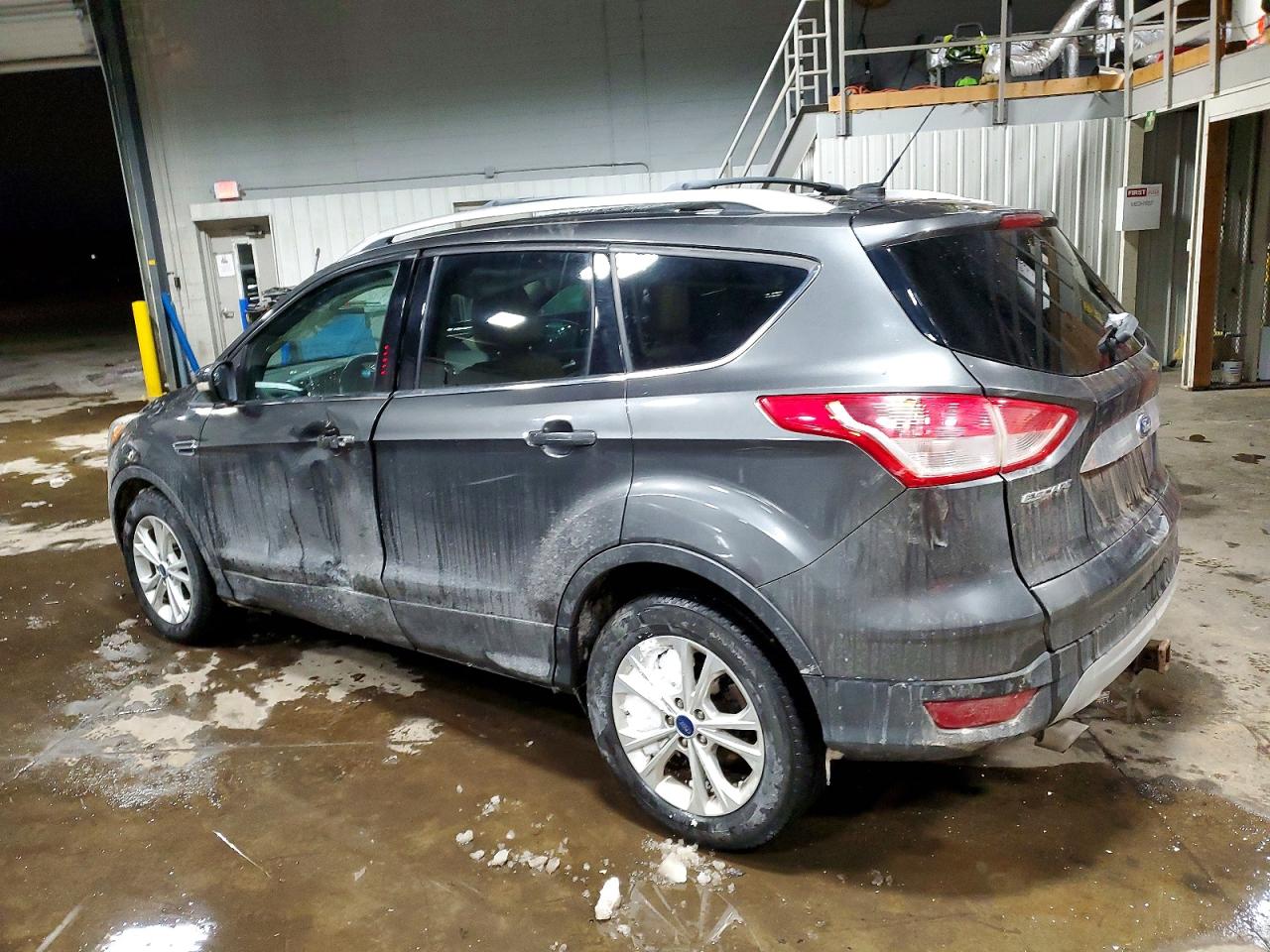 2015 FORD ESCAPE TITANIUM photo 2