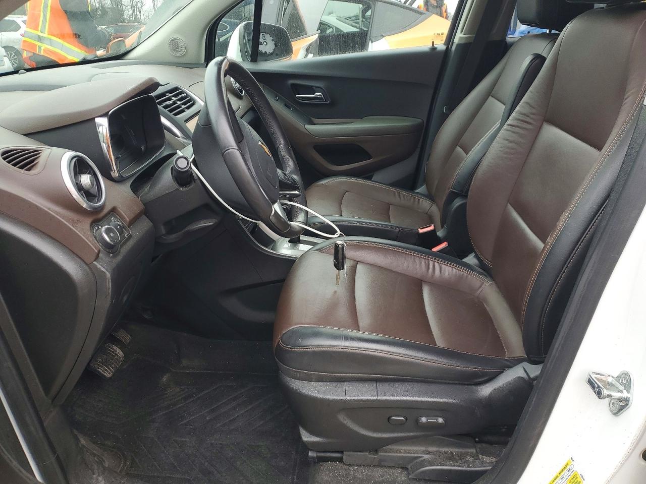 2015 CHEVROLET TRAX LTZ photo 7