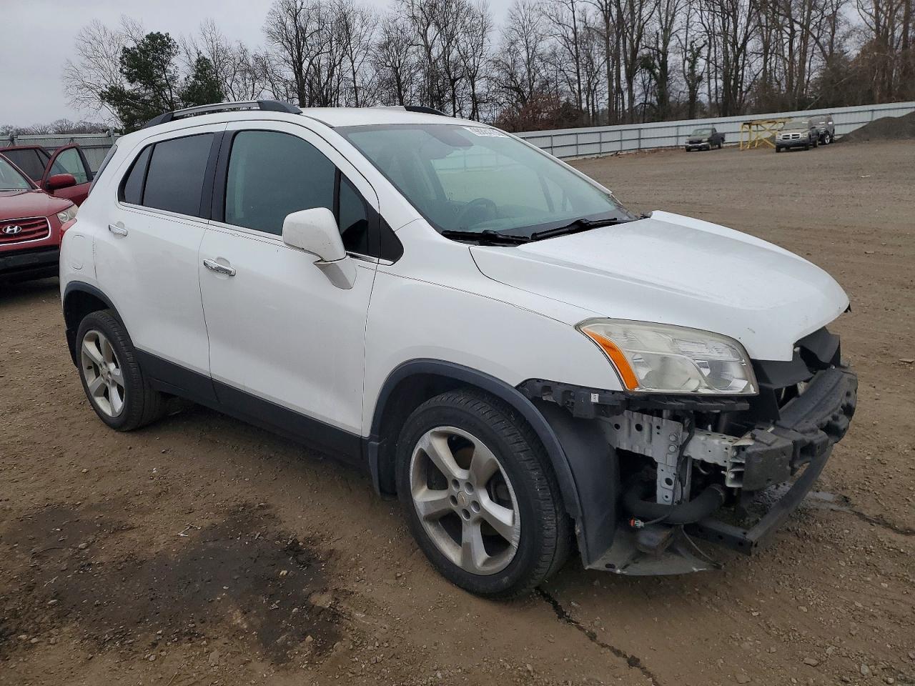 2015 CHEVROLET TRAX LTZ photo 4