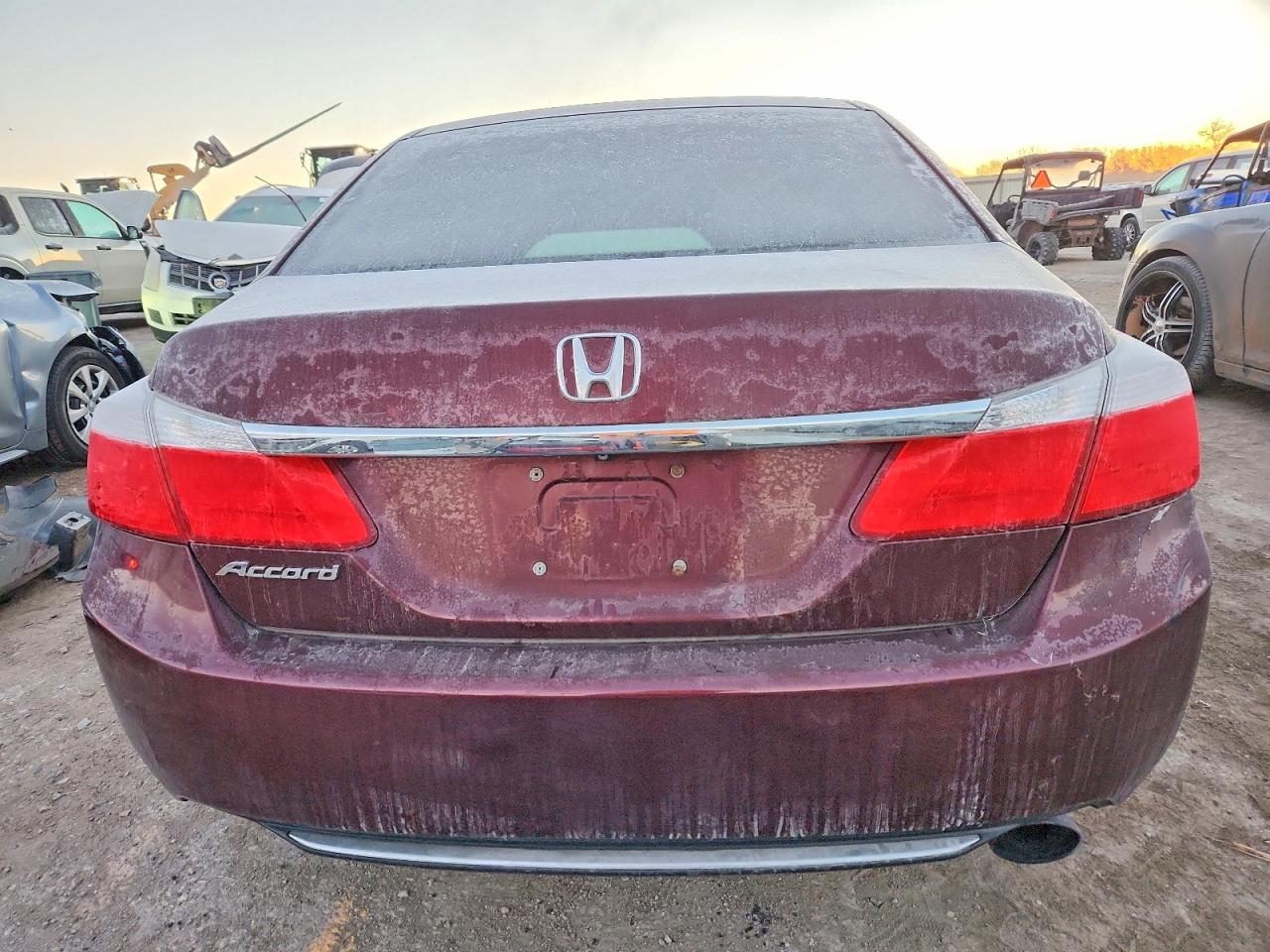 2014 HONDA ACCORD LX photo 11