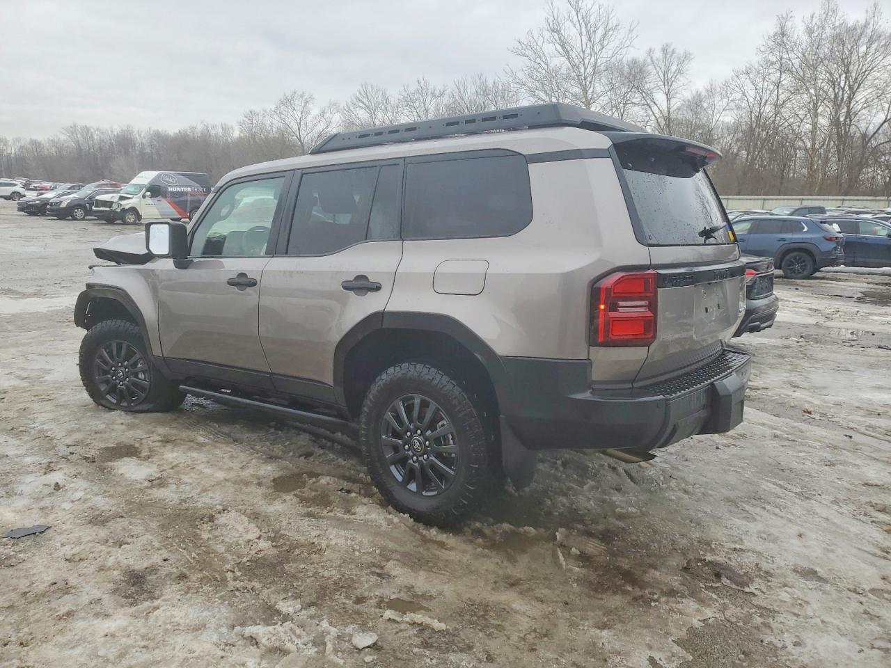2024 TOYOTA LAND CRUISER BASE photo 2