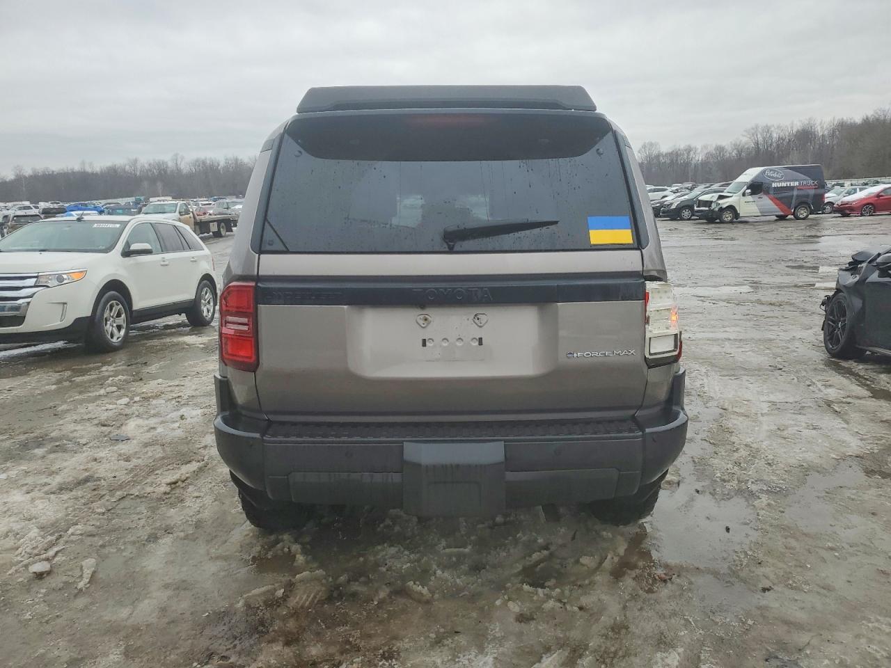 2024 TOYOTA LAND CRUISER BASE photo 6