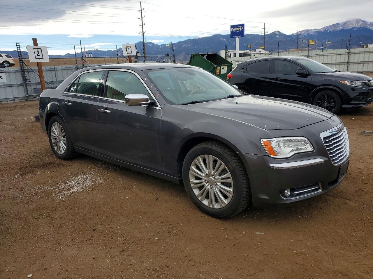 2013 CHRYSLER 300C photo 4