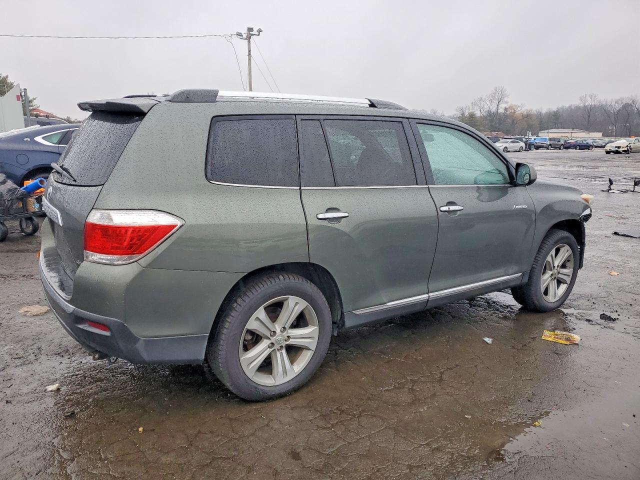 2013 TOYOTA HIGHLANDER LIMITED photo 3