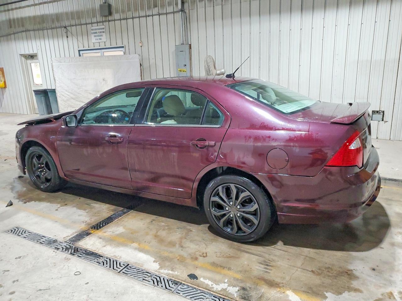 2011 FORD FUSION SE photo 2