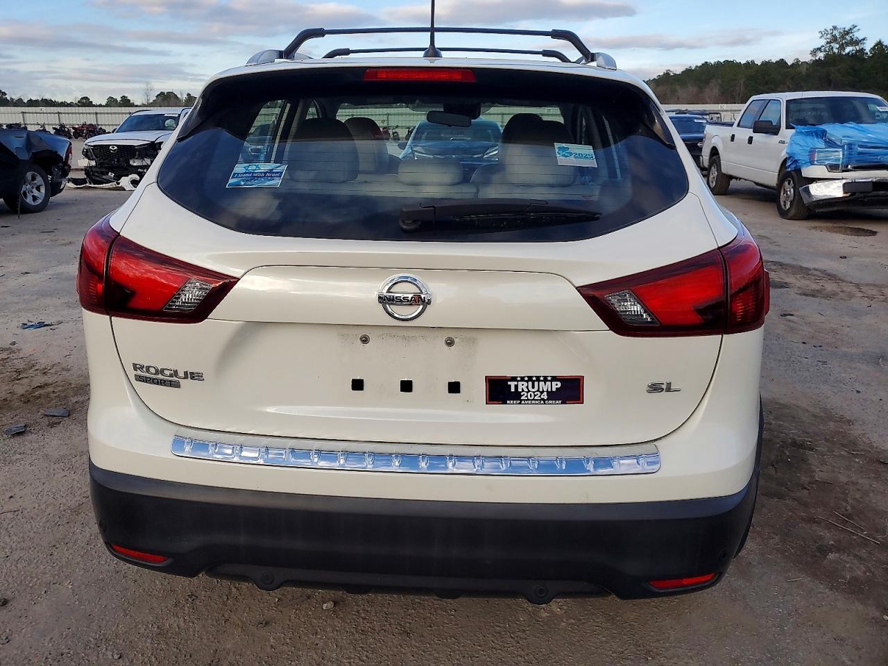 2019 NISSAN ROGUE SPORT S photo 6