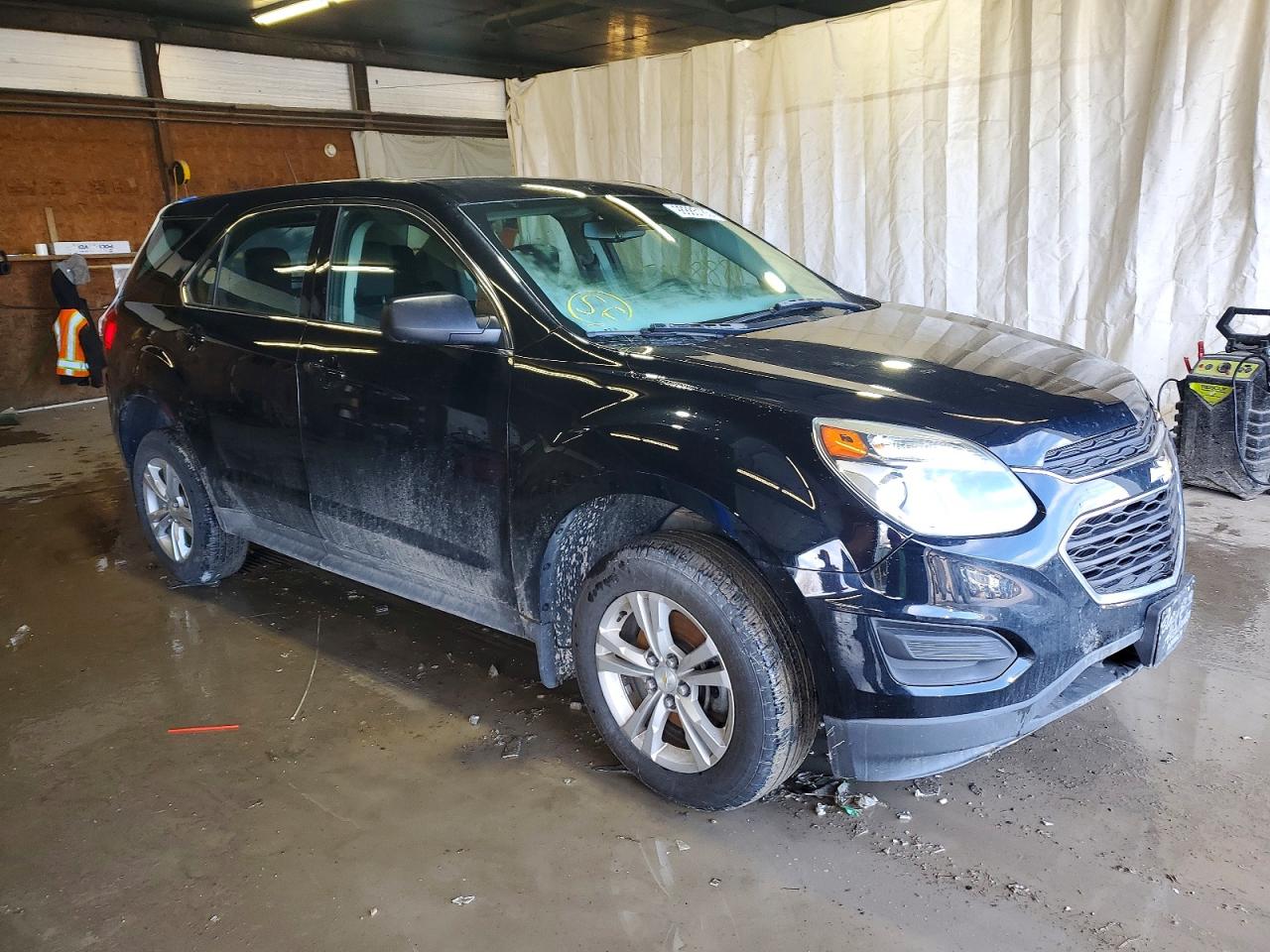 2016 CHEVROLET EQUINOX LS photo 4
