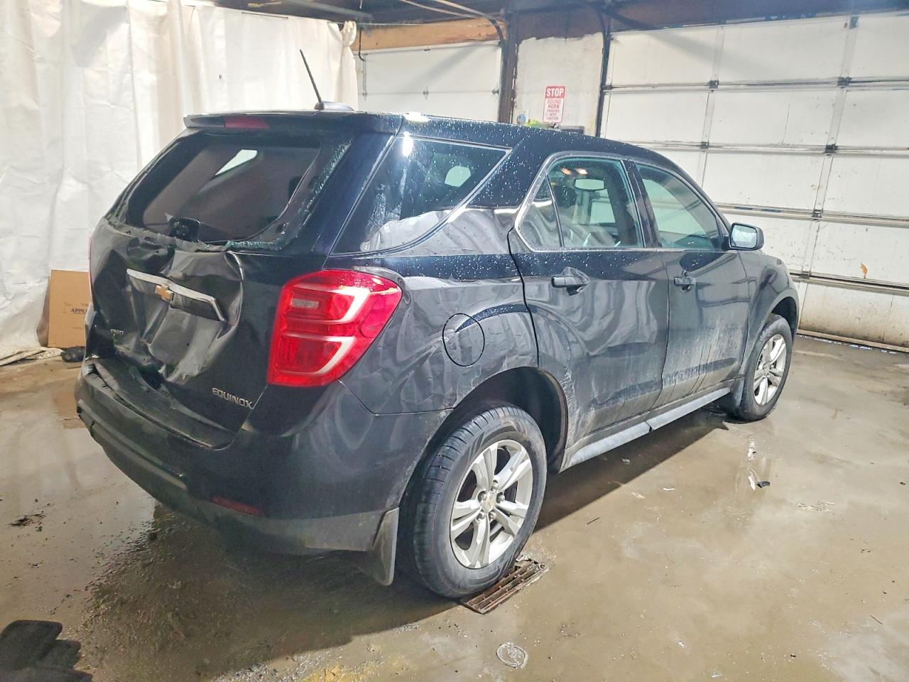 2016 CHEVROLET EQUINOX LS photo 3
