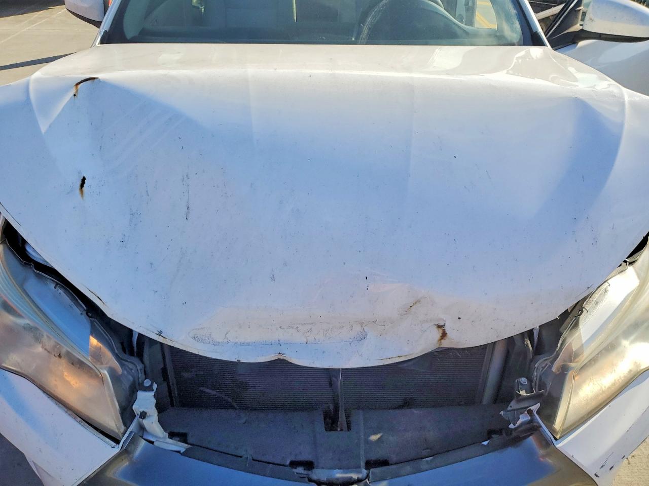2015 TOYOTA CAMRY LE photo 21