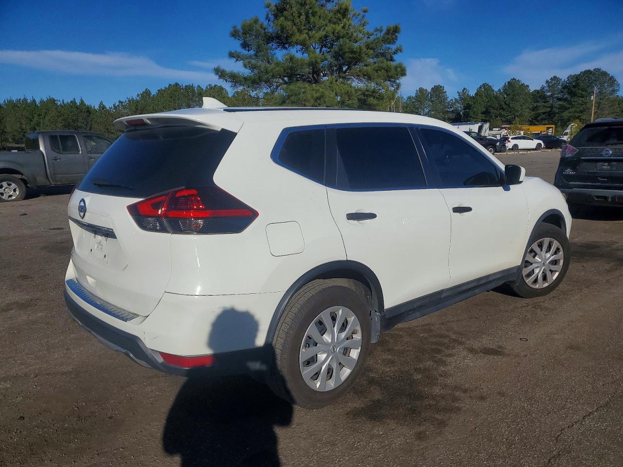 2020 NISSAN ROGUE S photo 7