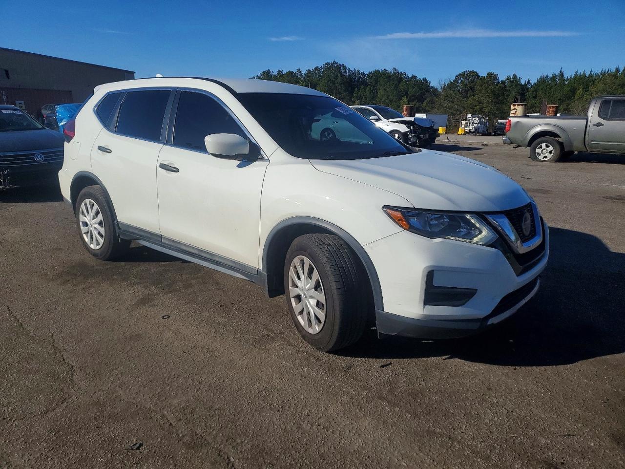 2020 NISSAN ROGUE S photo 10