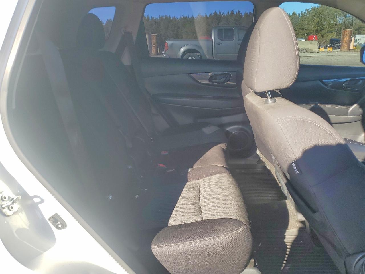 2020 NISSAN ROGUE S photo 28