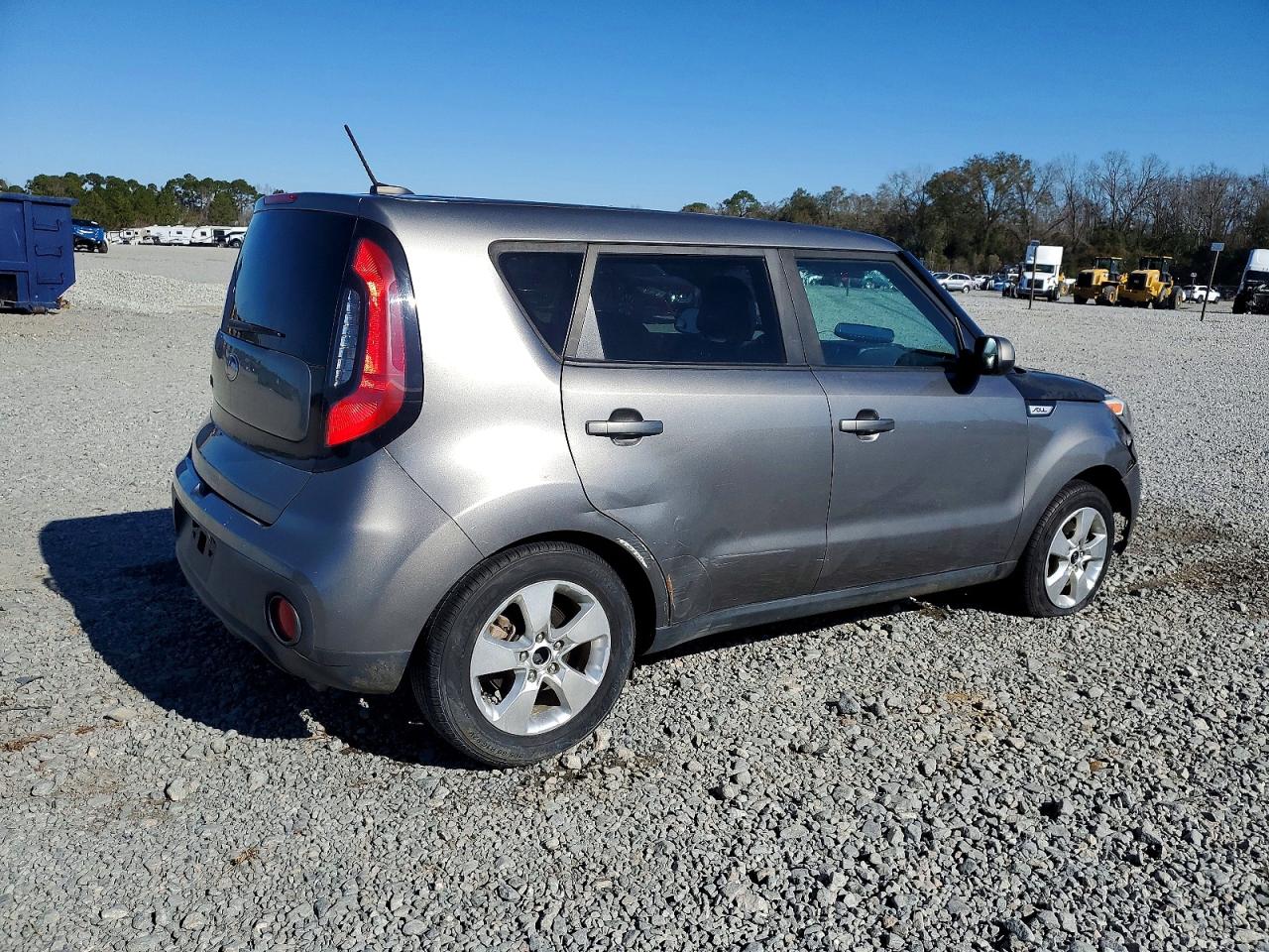 2018 KIA SOUL BASE photo 7