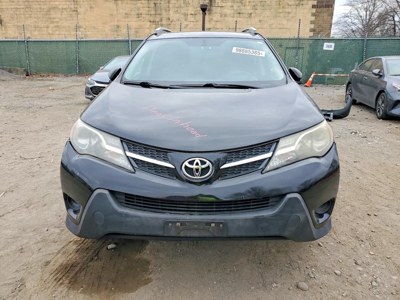 2015 TOYOTA RAV4 LE photo 5