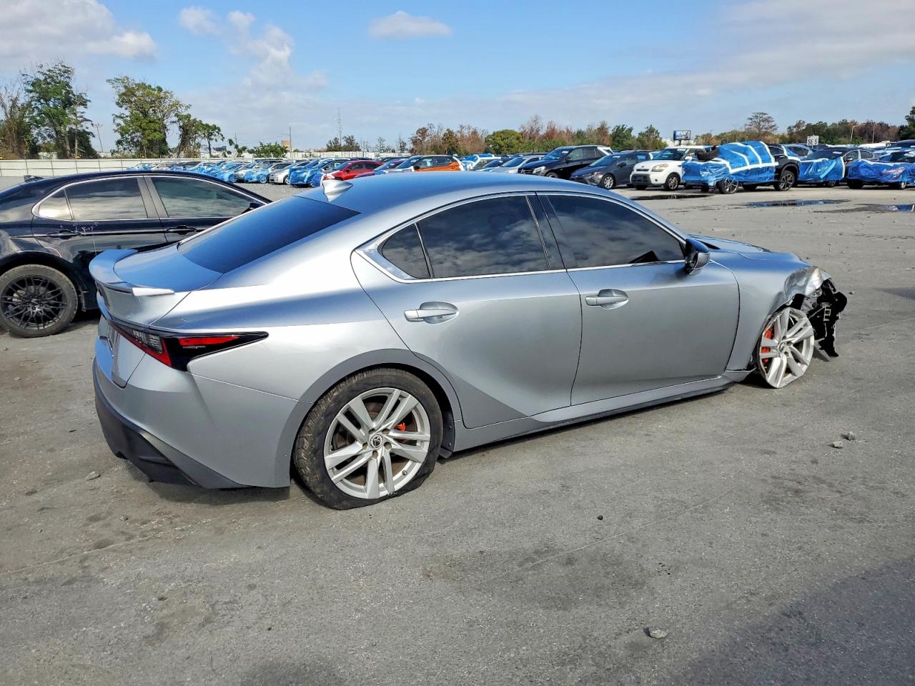 2021 LEXUS IS 300 photo 3
