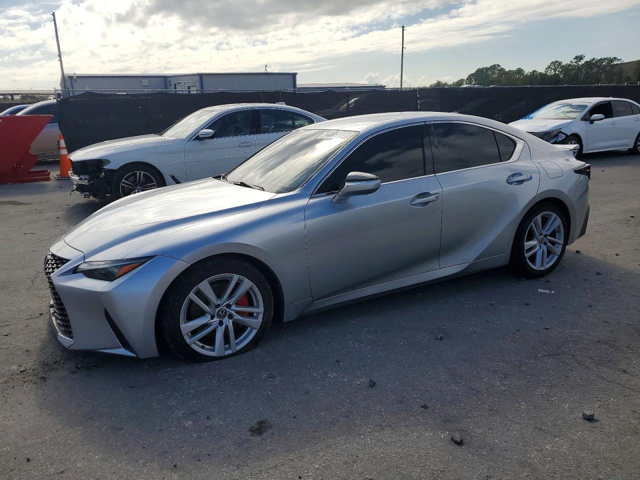2021 LEXUS IS