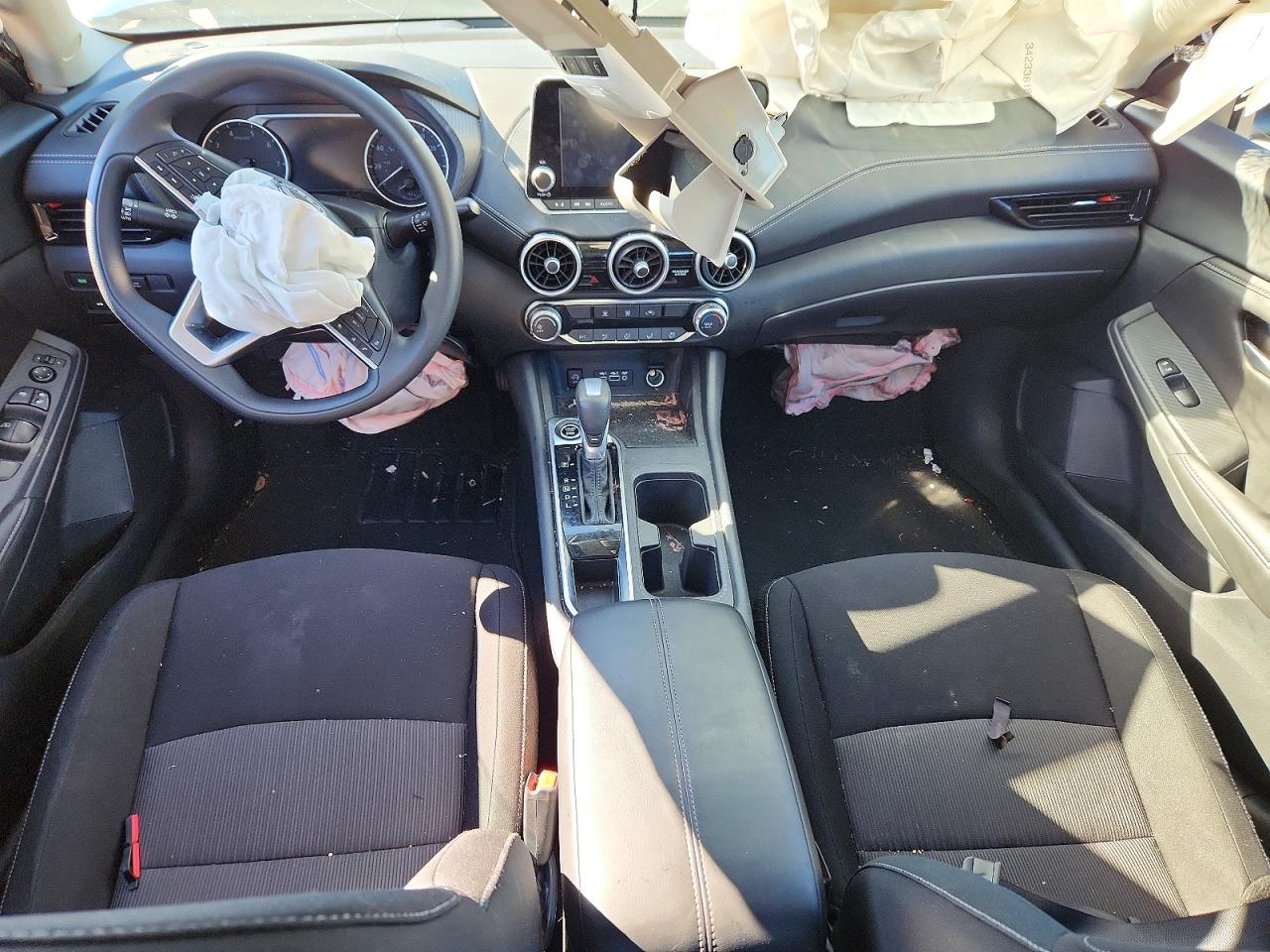 2025 NISSAN SENTRA SV photo 8
