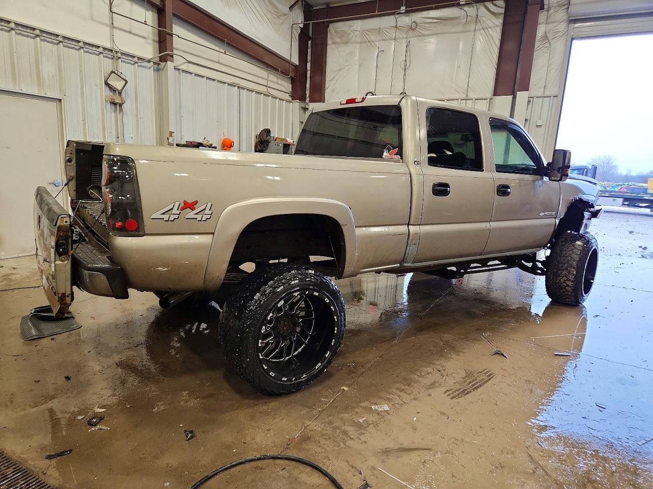 2003 CHEVROLET SILVERADO K2500 HEAVY DUTY photo 3