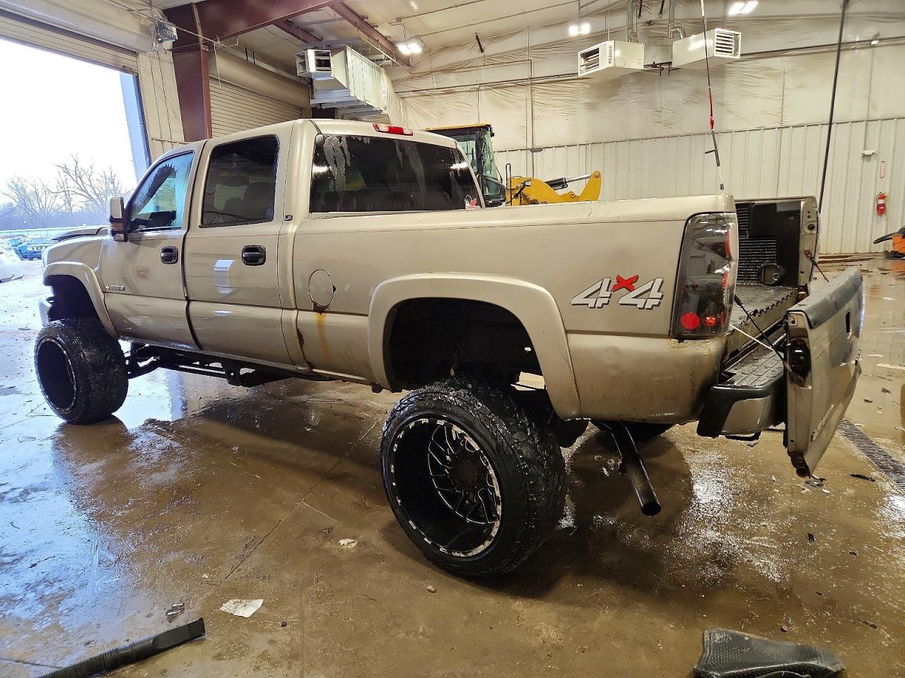2003 CHEVROLET SILVERADO K2500 HEAVY DUTY photo 2
