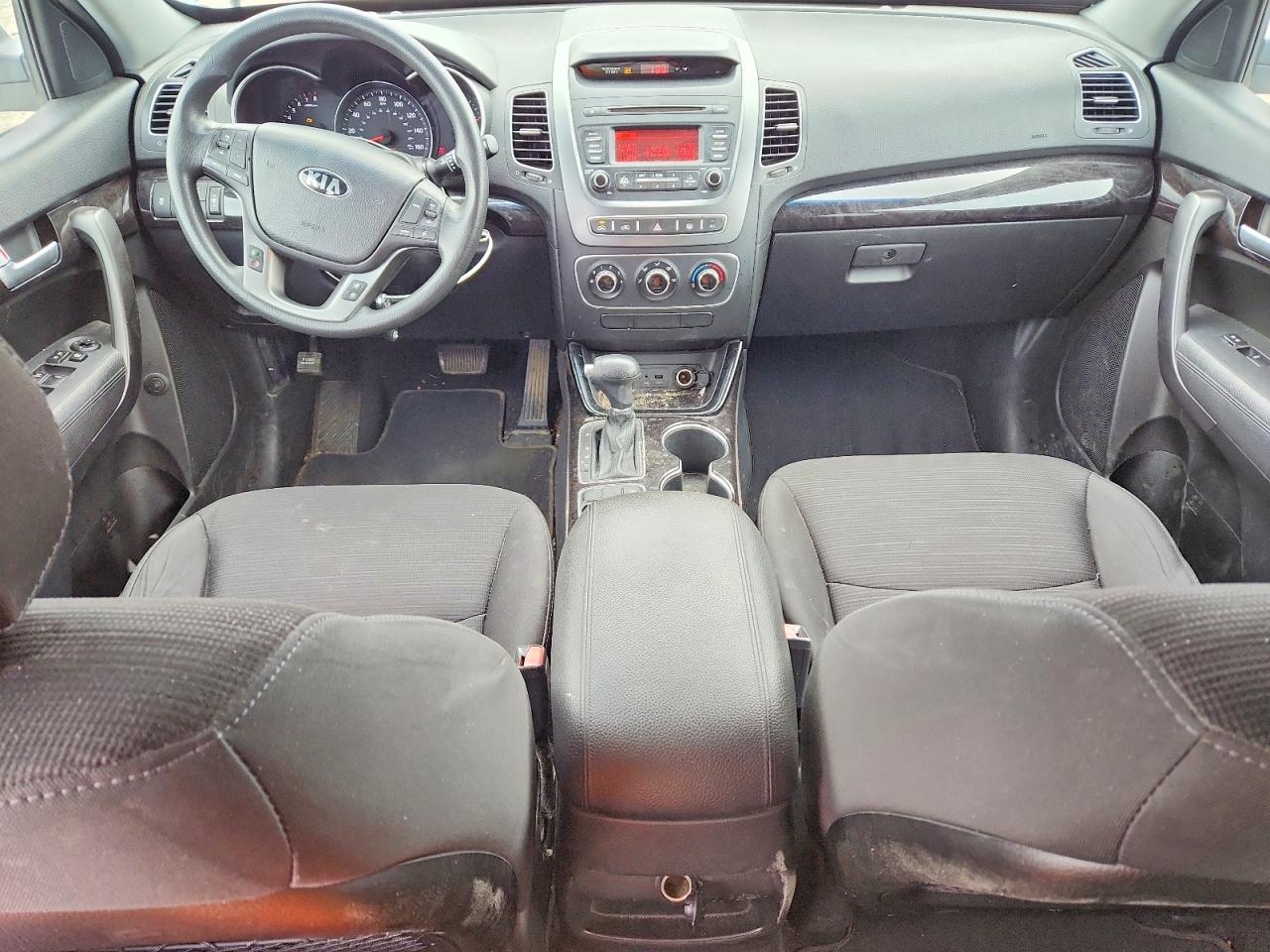 2014 KIA SORENTO LX photo 8