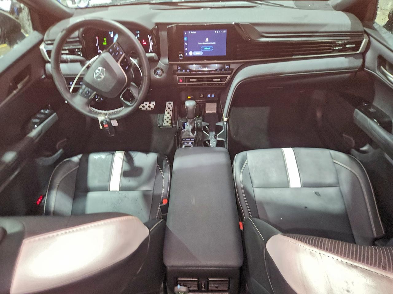 2025 TOYOTA CAMRY XSE photo 8