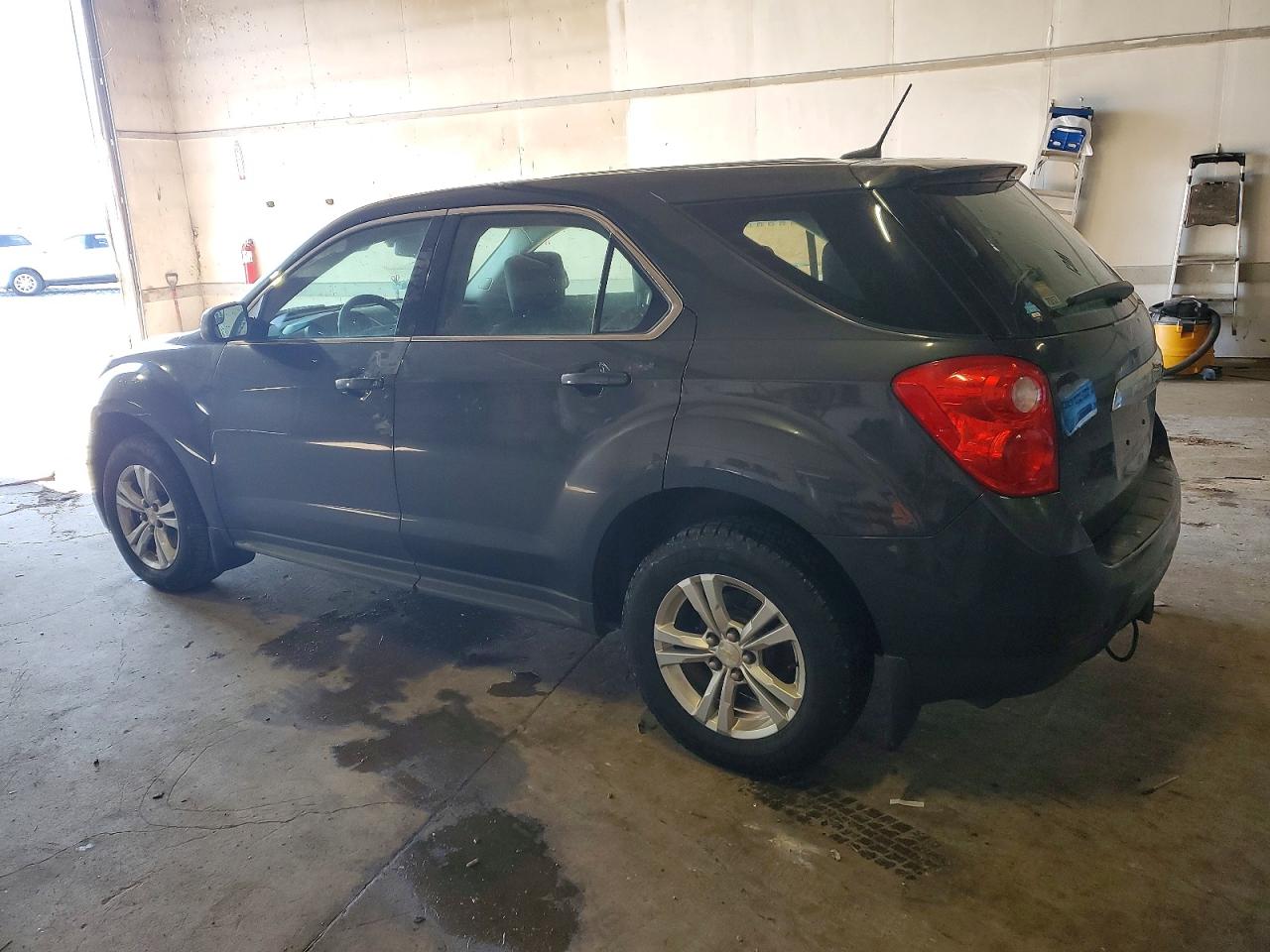 2014 CHEVROLET EQUINOX LS photo 2