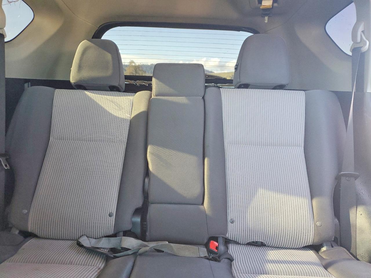 2013 TOYOTA RAV4 LE photo 10