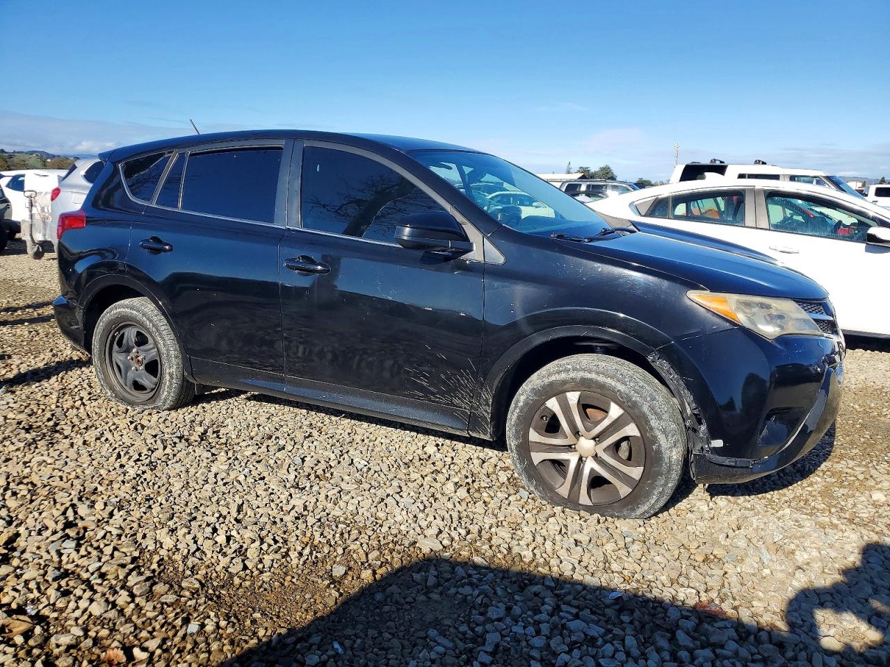 2013 TOYOTA RAV4 LE photo 4