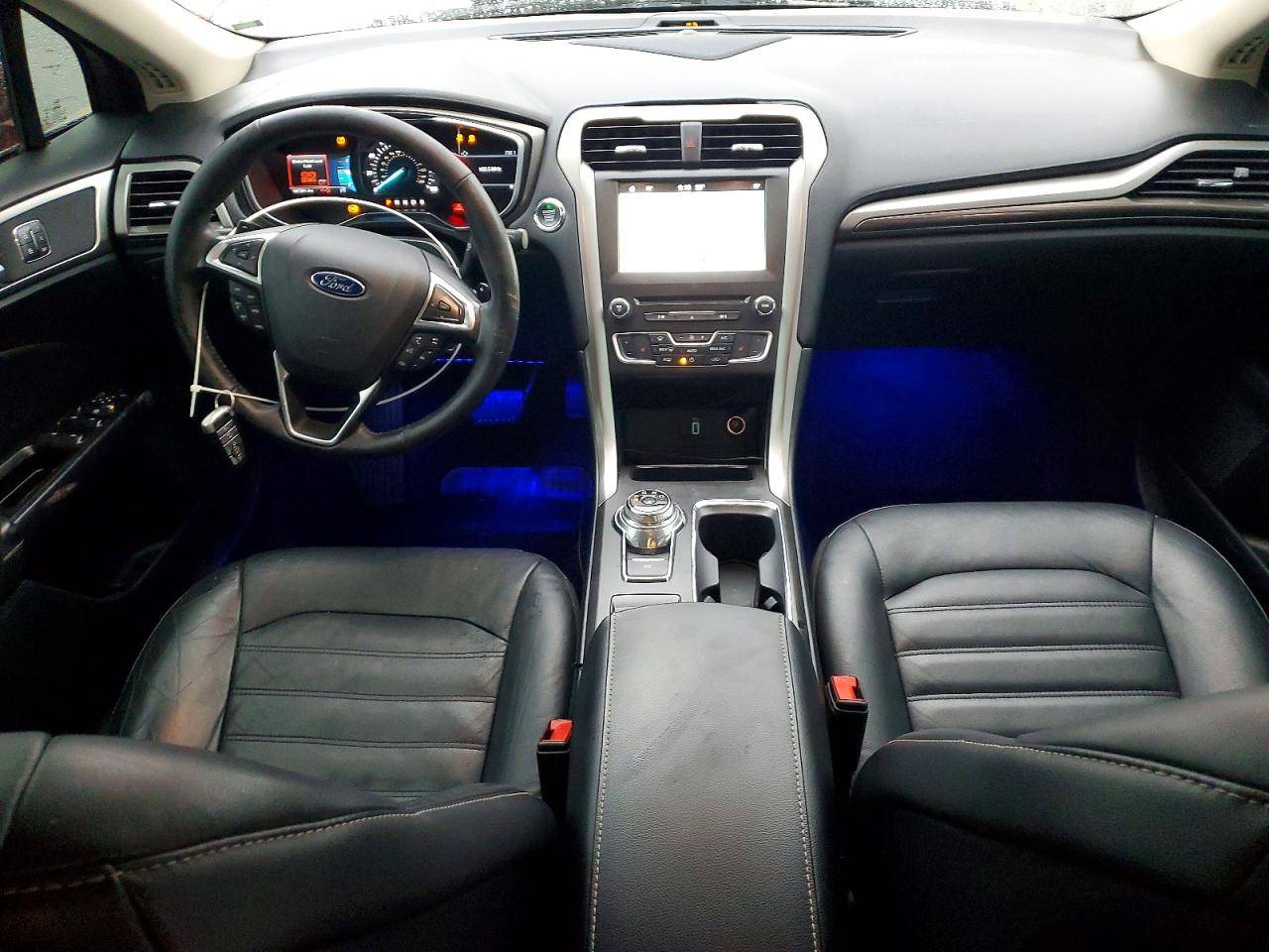 2017 FORD FUSION SE photo 8
