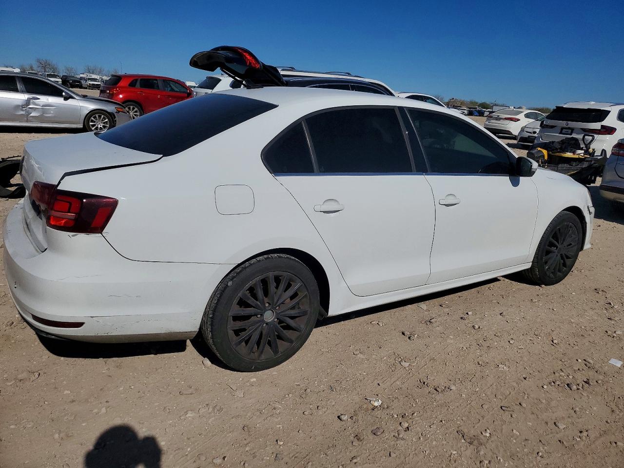 2016 VOLKSWAGEN JETTA SEL photo 3