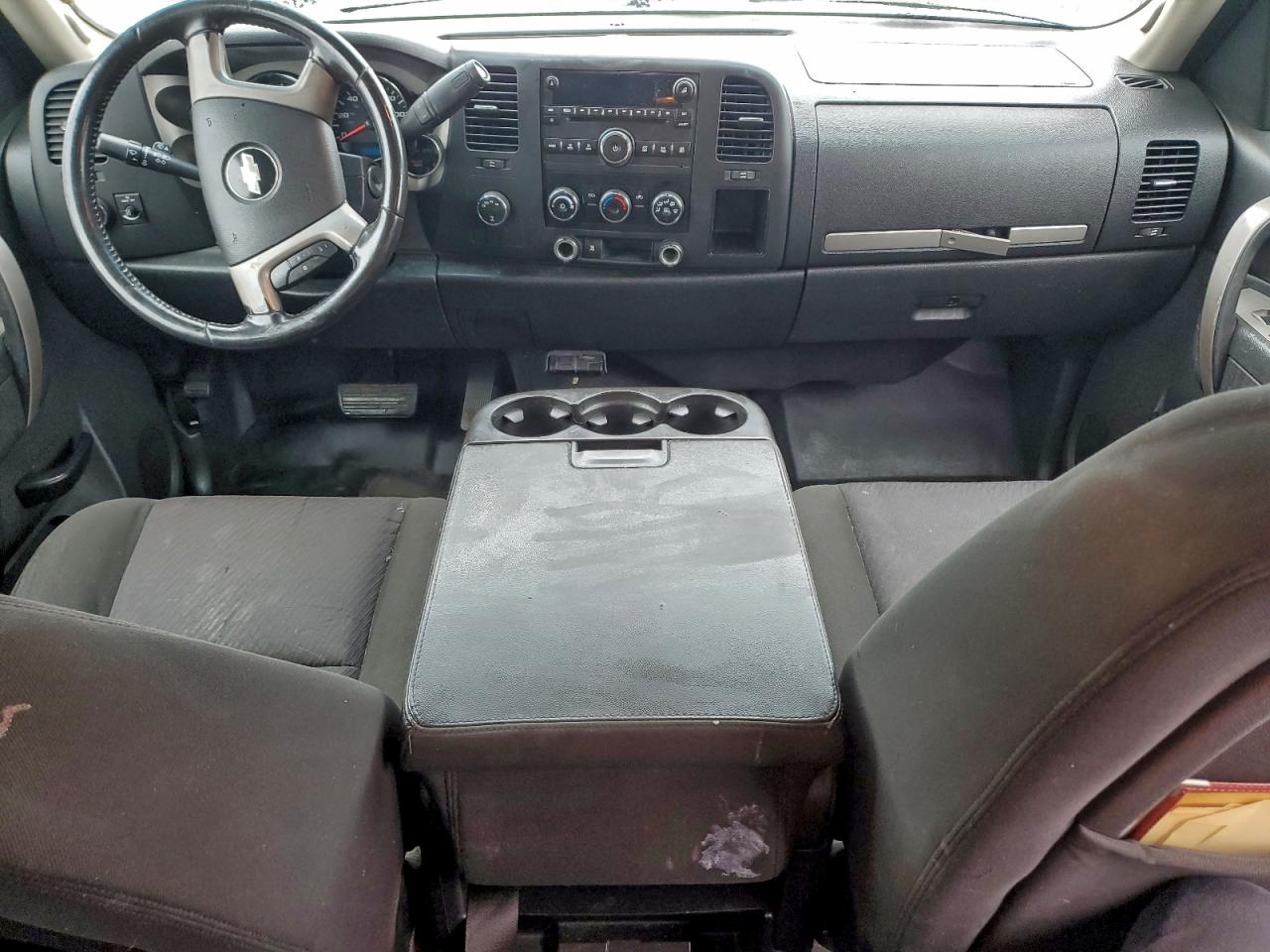 2010 CHEVROLET SILVERADO K1500 LT photo 8
