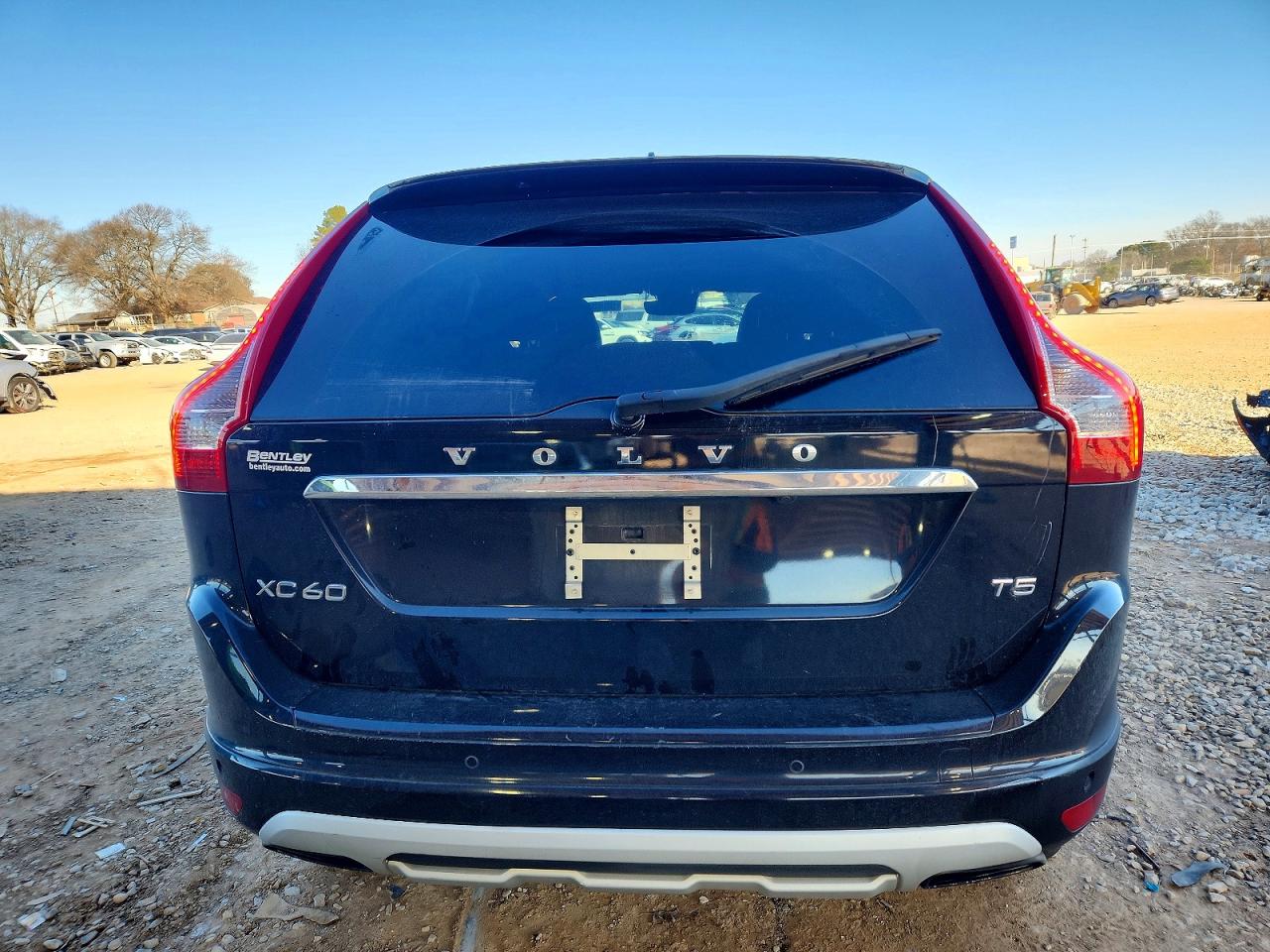 2017 VOLVO XC60 T5 DYNAMIC photo 6