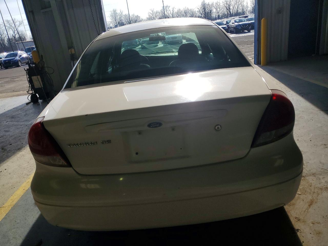 2007 FORD TAURUS SE photo 6
