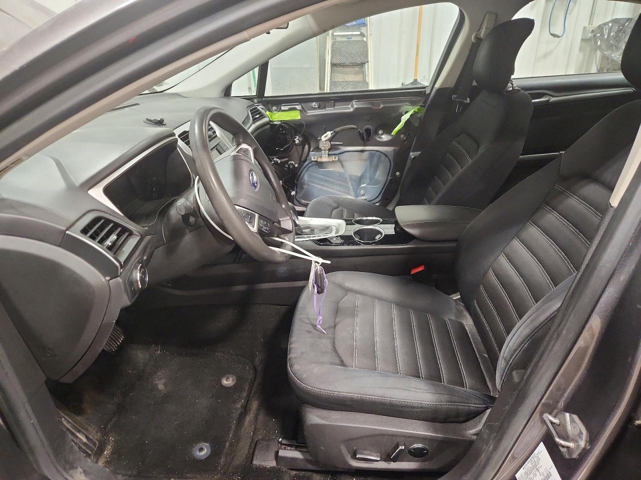 2013 FORD FUSION SE photo 7