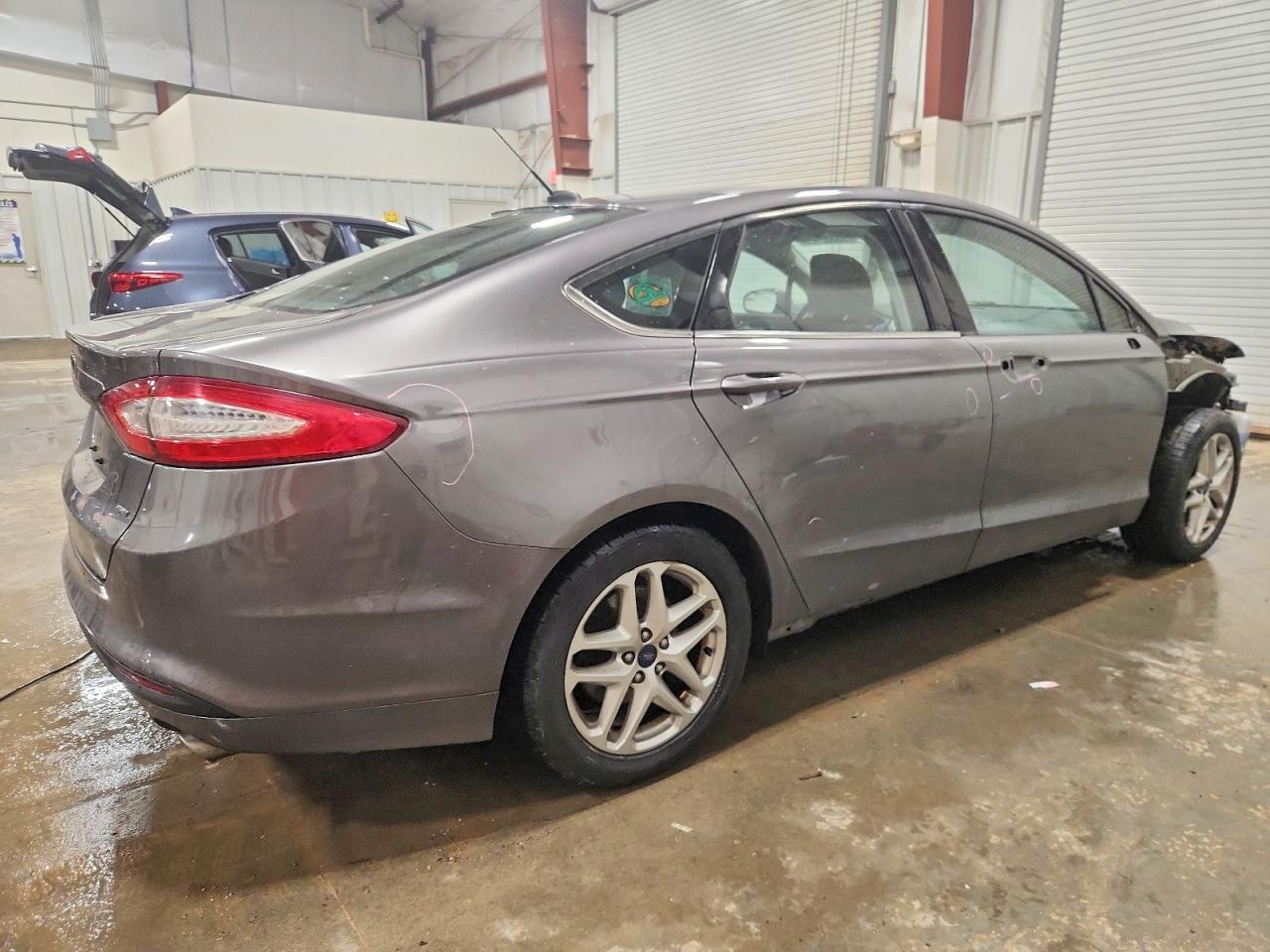 2013 FORD FUSION SE photo 3