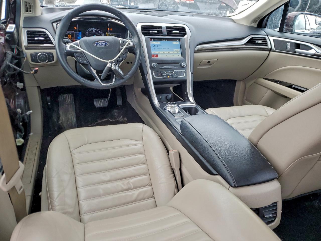 2017 FORD FUSION SE photo 8
