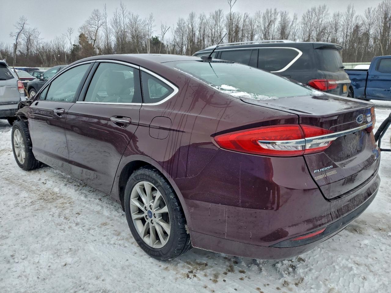2017 FORD FUSION SE photo 2
