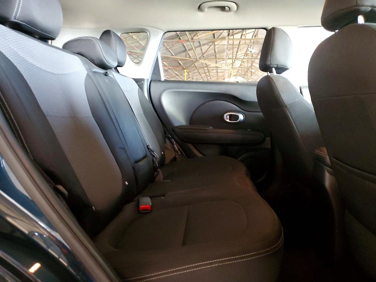 2017 KIA SOUL + photo 10