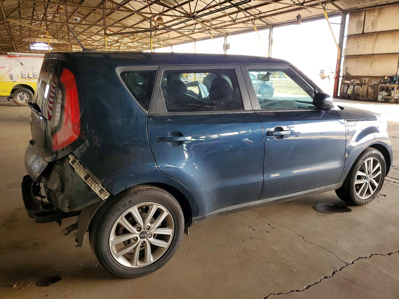 2017 KIA SOUL + photo 3