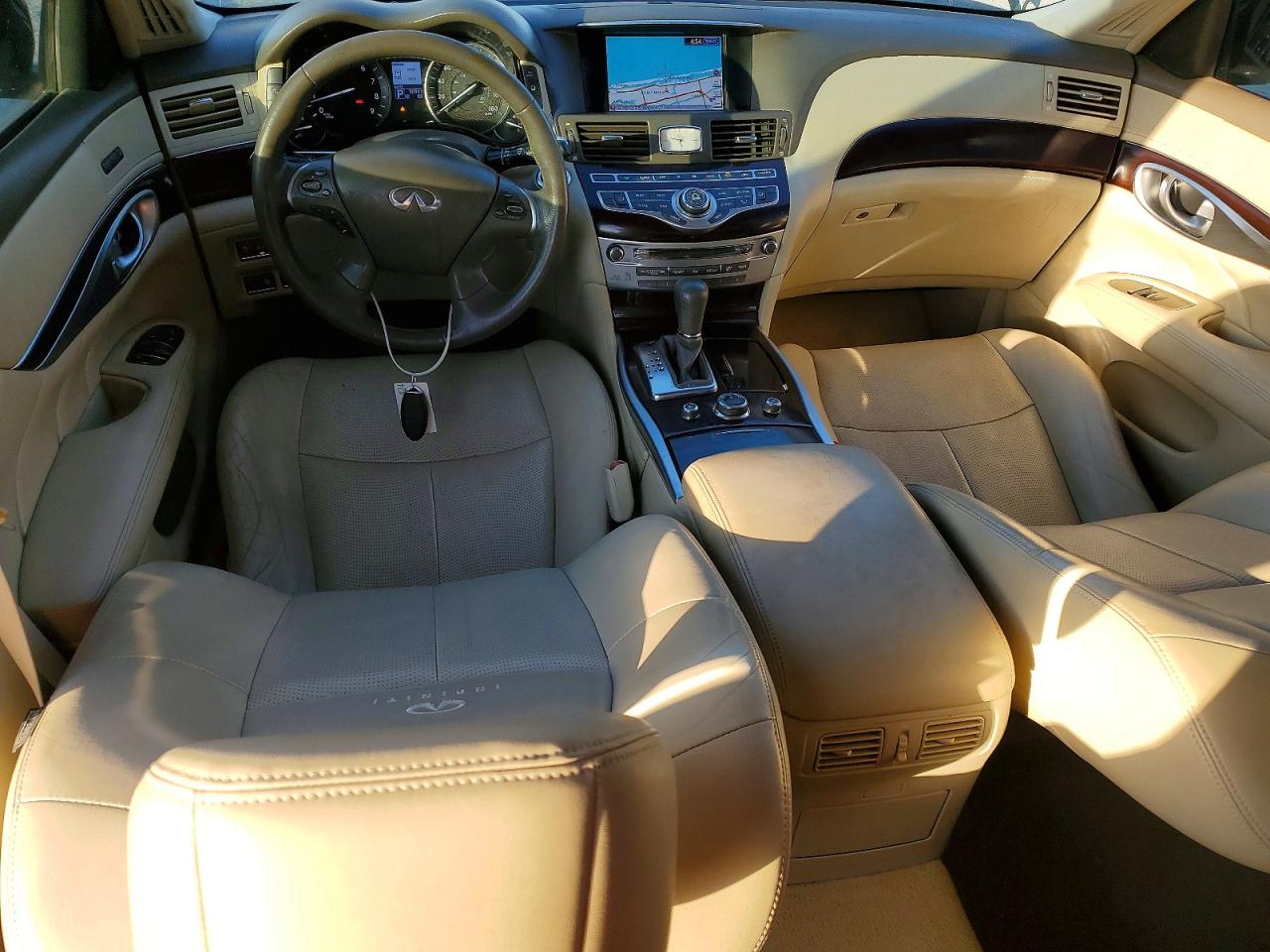 2013 INFINITI M37 photo 15