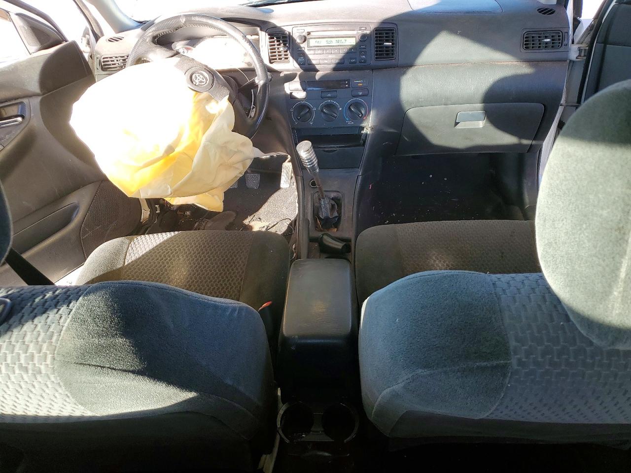 2005 TOYOTA COROLLA CE photo 15
