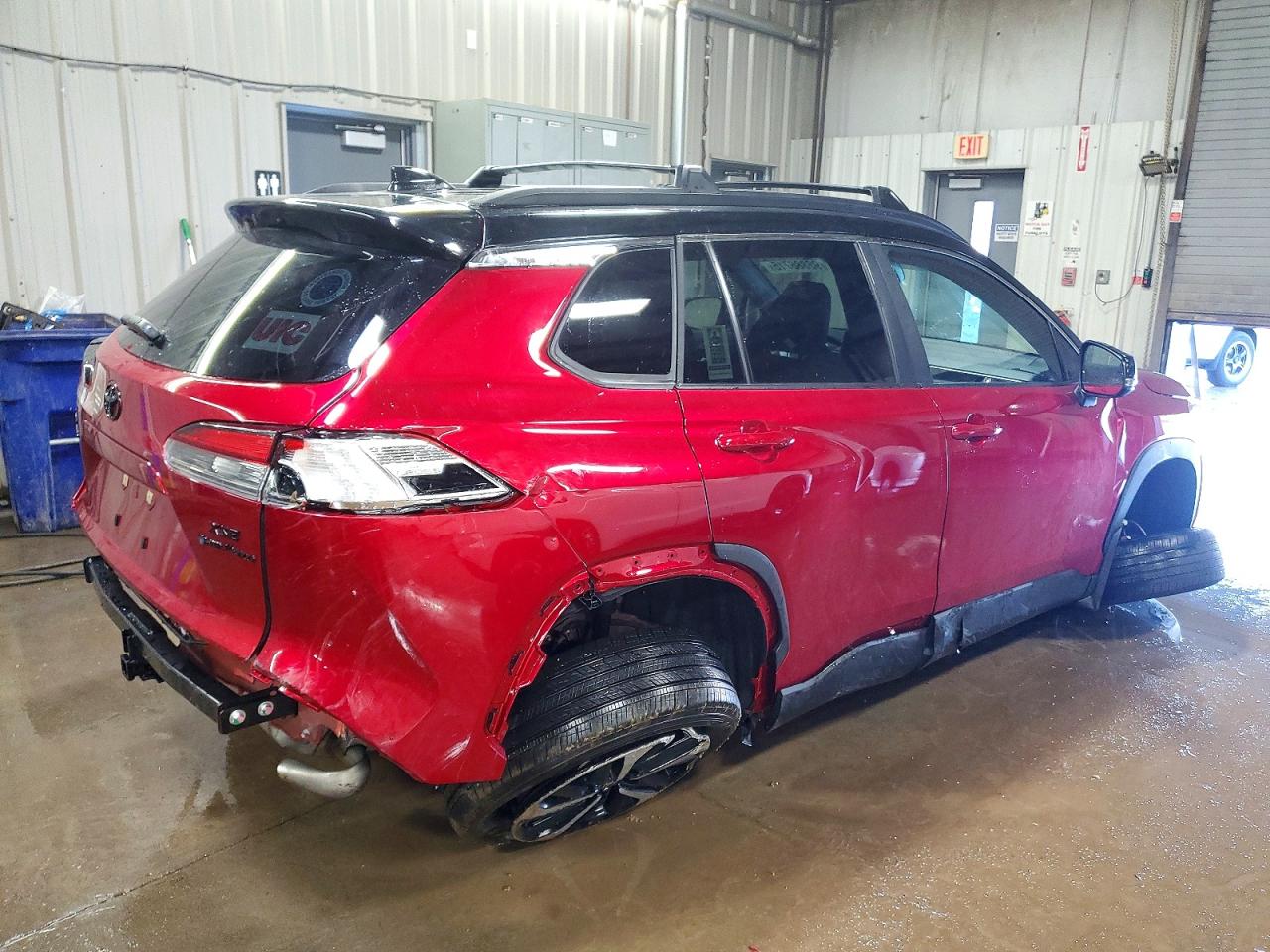 2025 TOYOTA COROLLA CROSS SE photo 3
