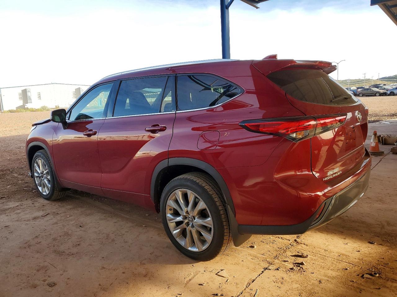 2021 TOYOTA HIGHLANDER LIMITED photo 2
