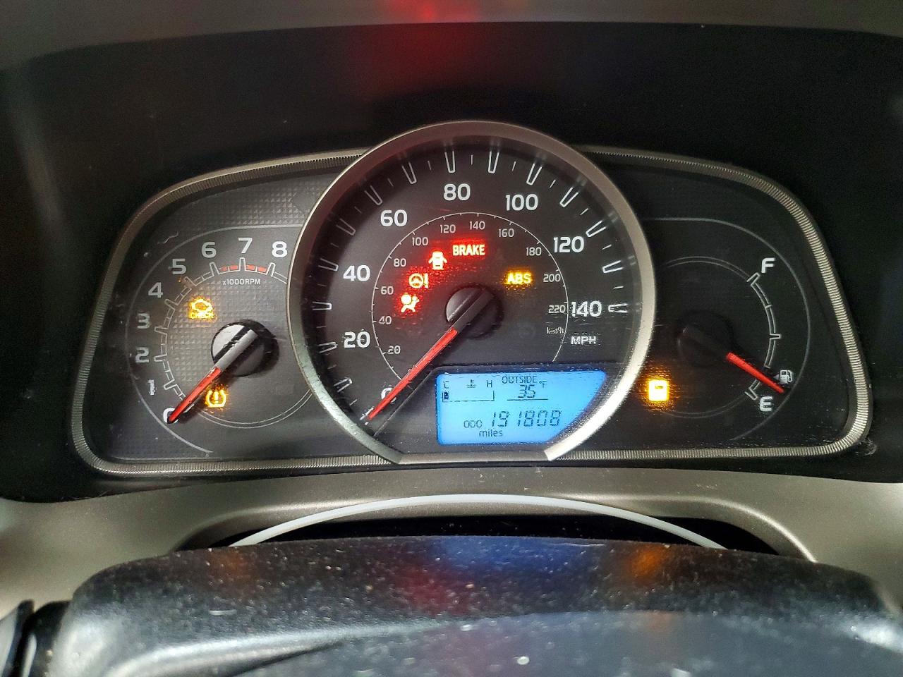 2014 TOYOTA RAV4 LE photo 9