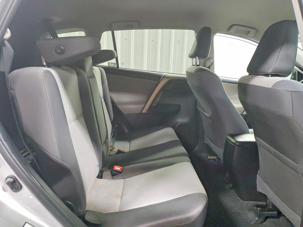 2014 TOYOTA RAV4 LE photo 10