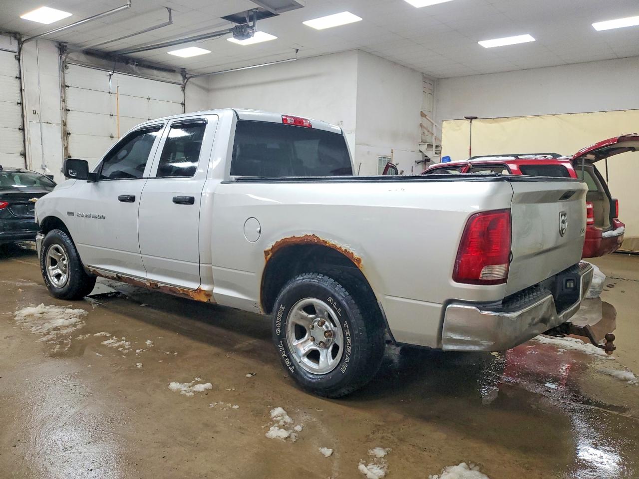 2011 DODGE RAM 1500 photo 2