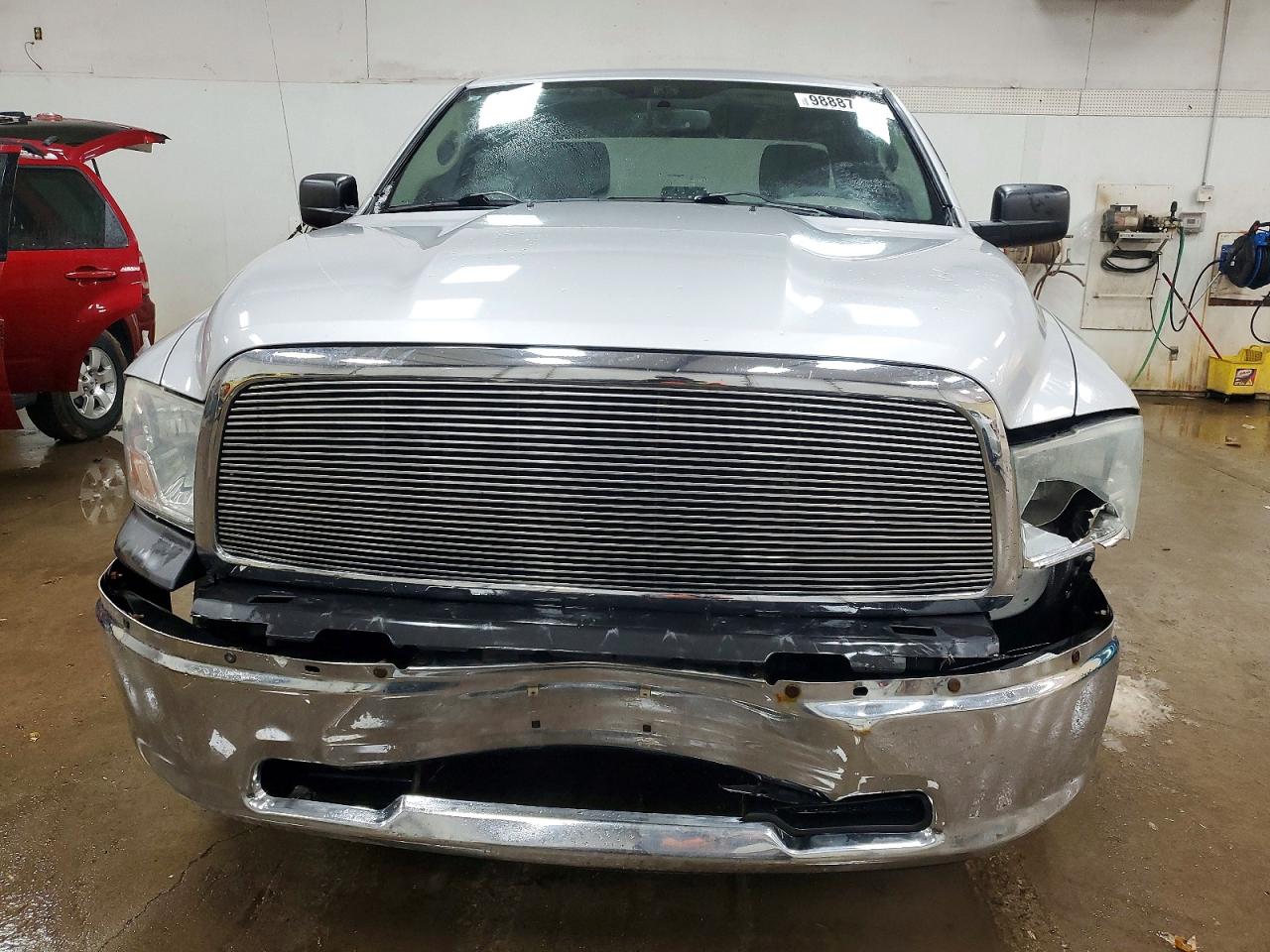 2011 DODGE RAM 1500 photo 5
