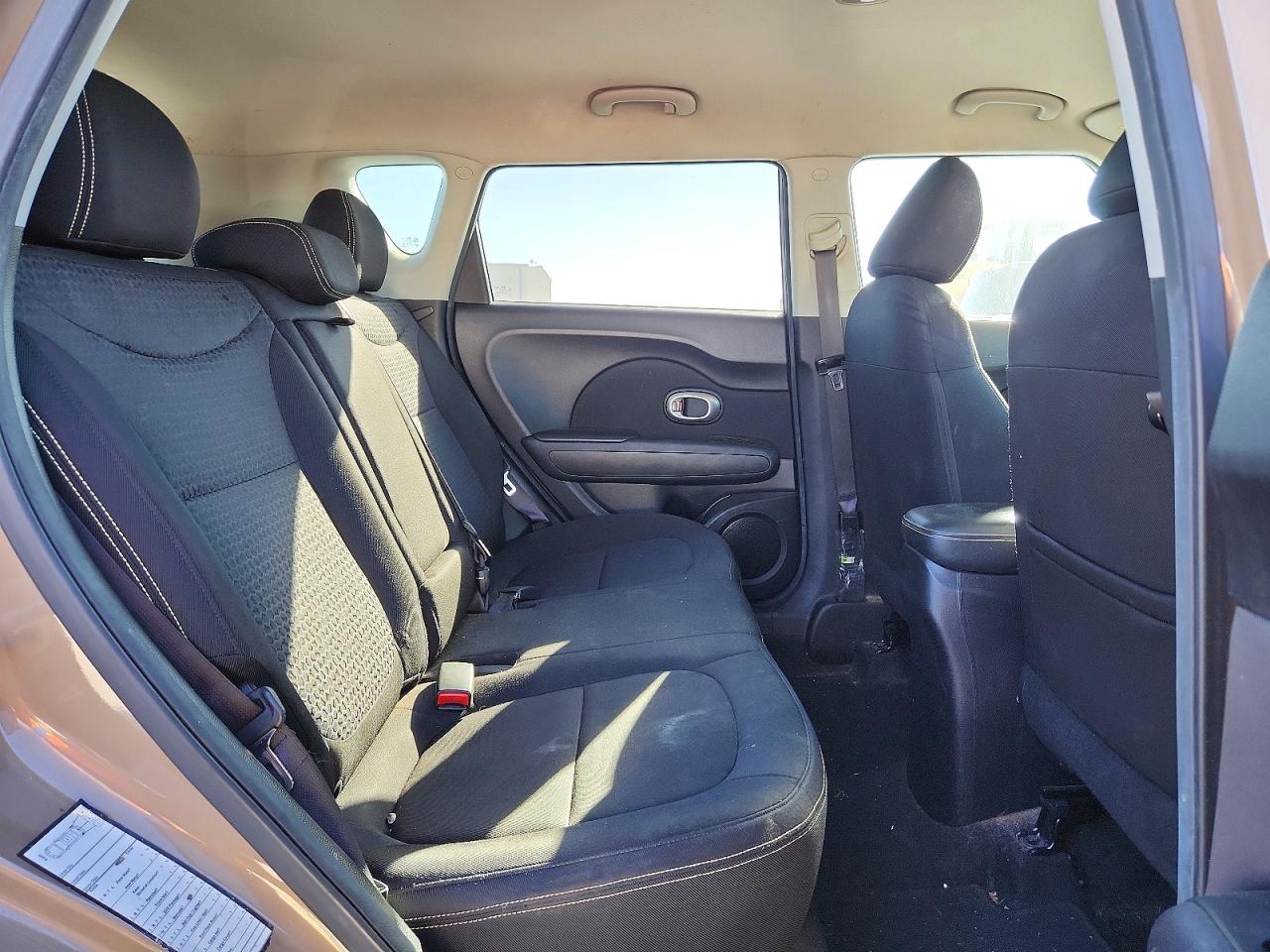 2015 KIA SOUL + photo 10
