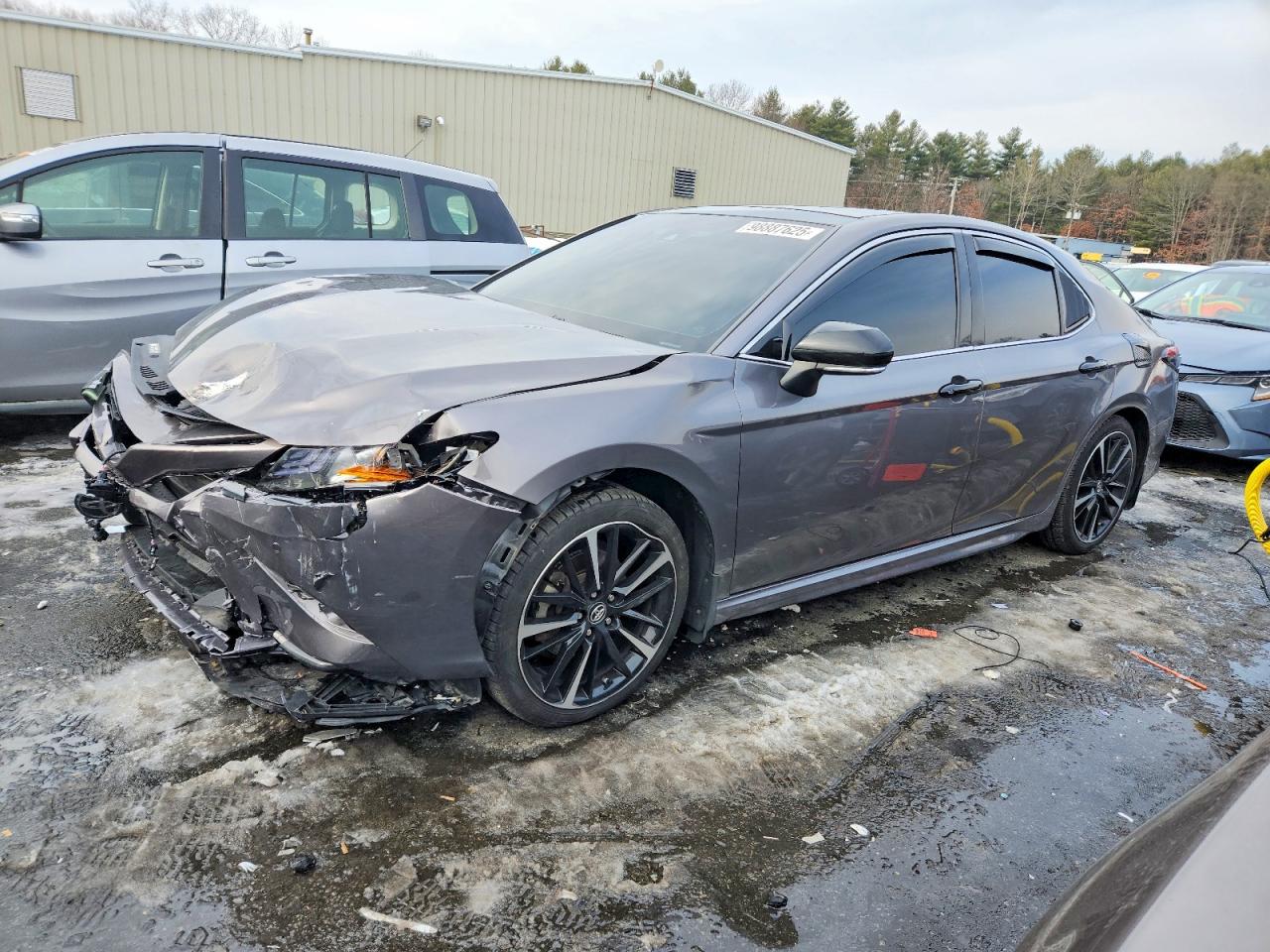 2018 TOYOTA CAMRY