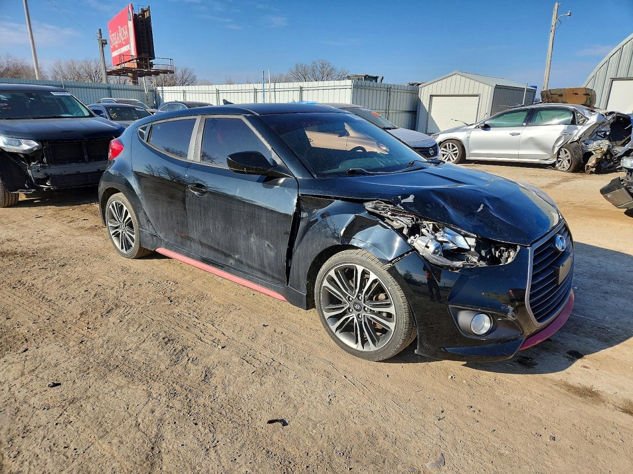 2017 HYUNDAI VELOSTER TURBO photo 4
